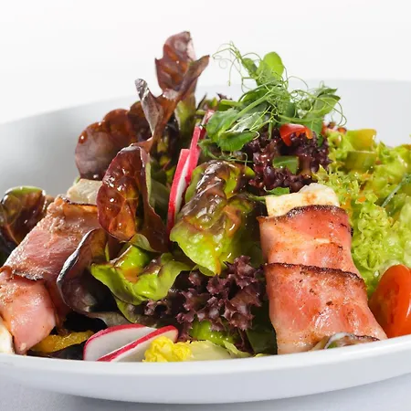 Tauroa Enzingerhof Отель